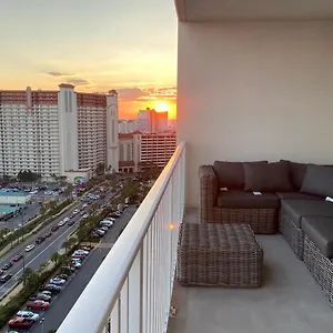  Apartment Laketown Wharf Luxury 1 Bedroom Gulf View Hosted By Eastwestgetaway